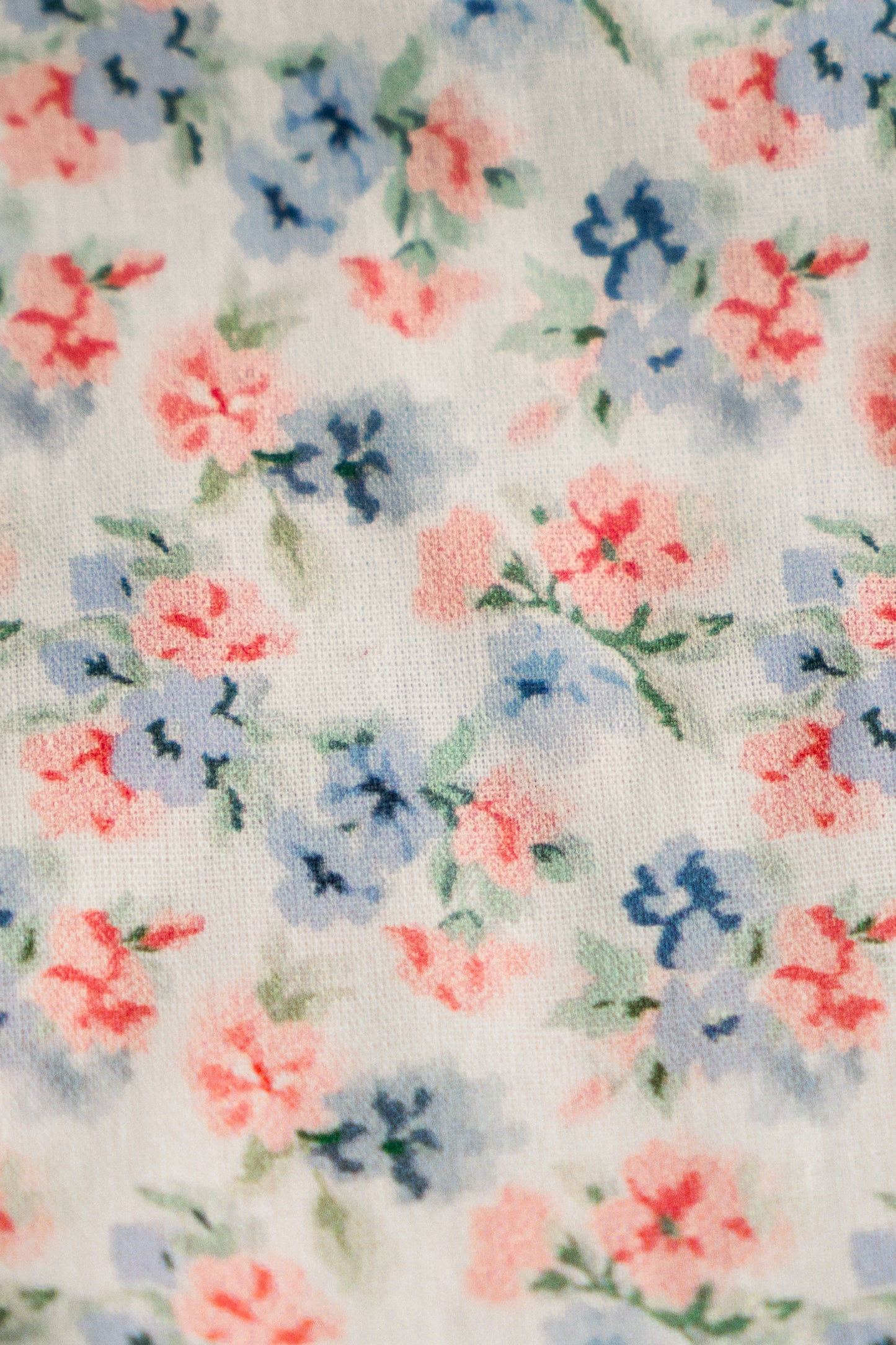 April Posies | Timeless Floral Ruffle Zipper Pouch