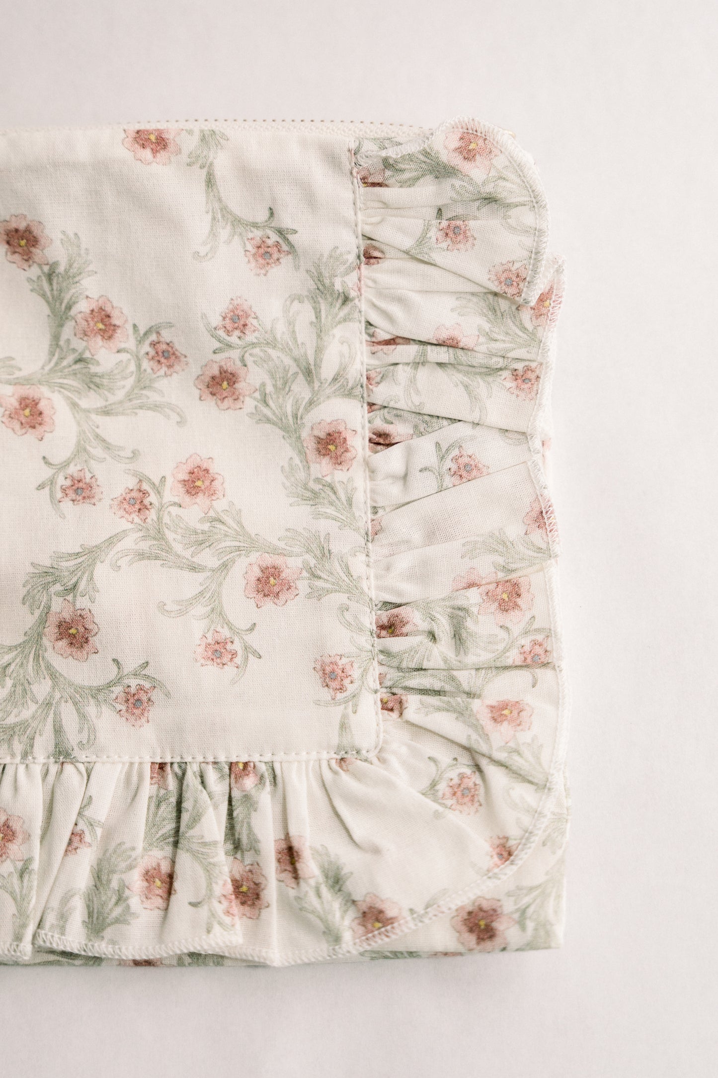 Lilac Vine Scroll |Timeless Floral Ruffle Zipper Pouch