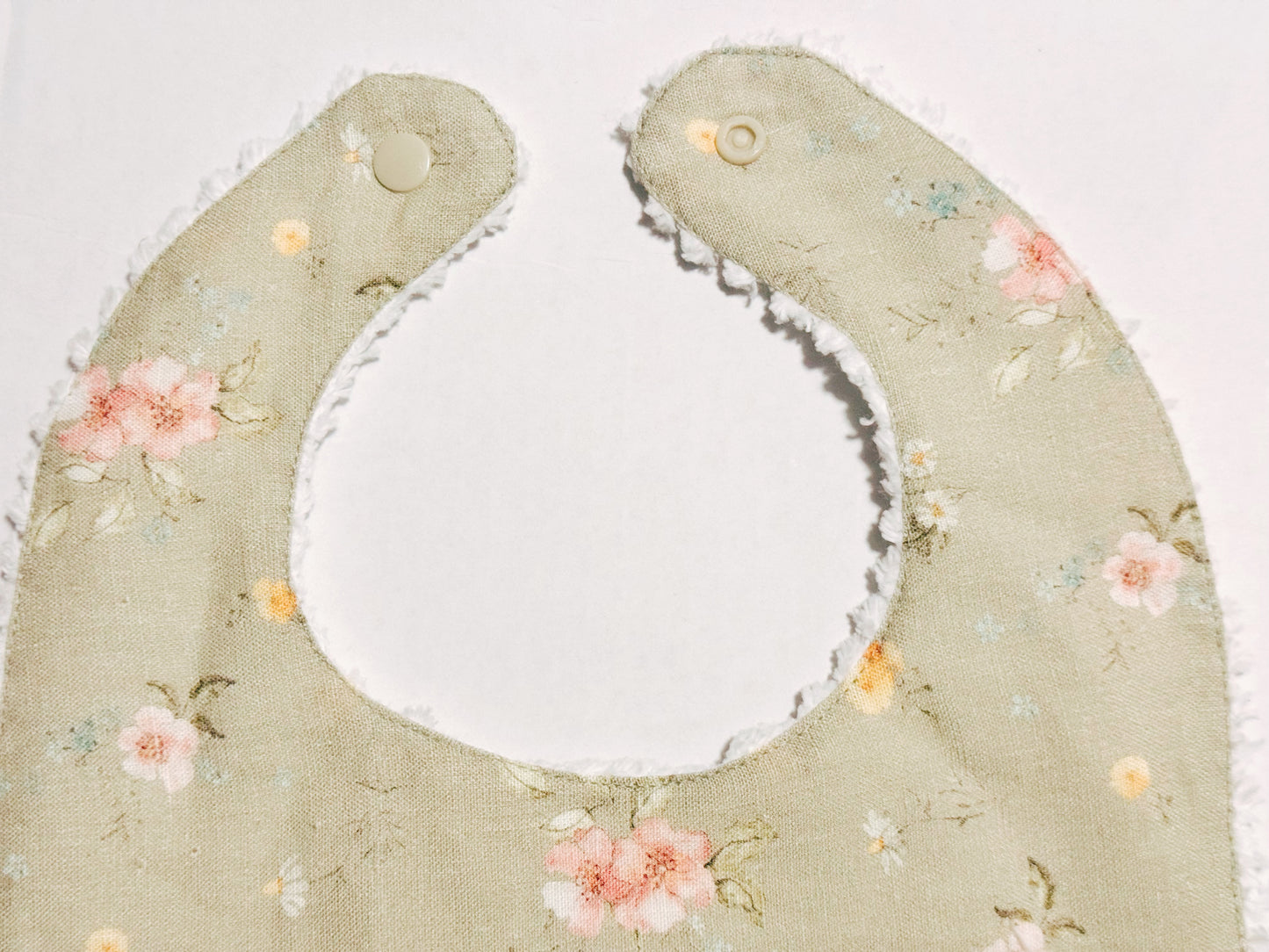 Heirloom Linen Bib – Hedgerow Floral